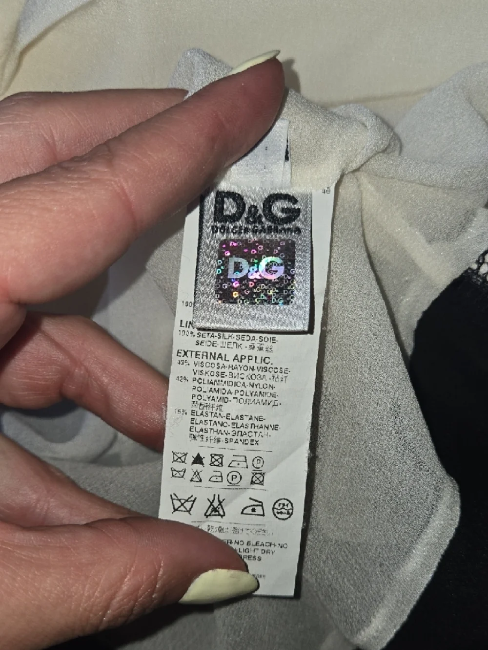 Dolce & Gabbana White Dress with Black Lace Trim - Picture 3 of 6